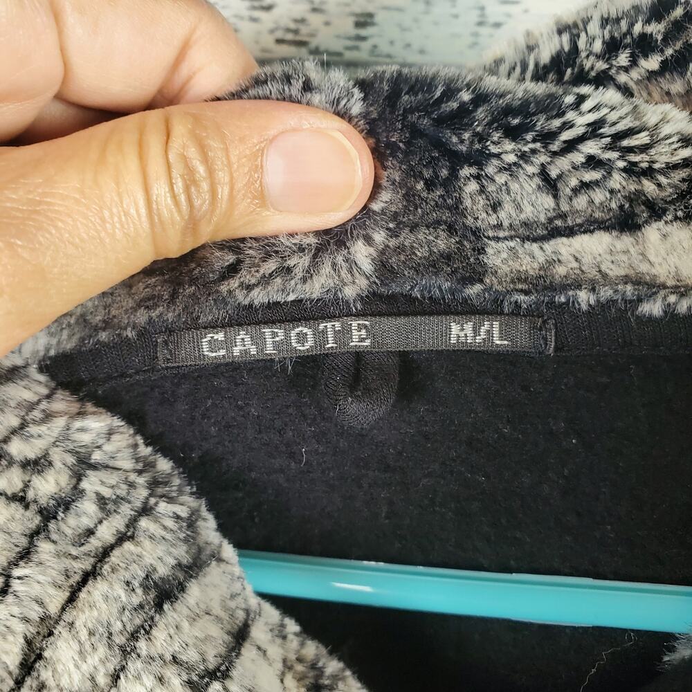 Capote Women Hooded Cape Faux Fur Trim Black Size M/L Casual Poncho - Picture 6 of 11